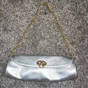 M.ANDONIA 8001 Tootsie Clutch In Metallic Sliver